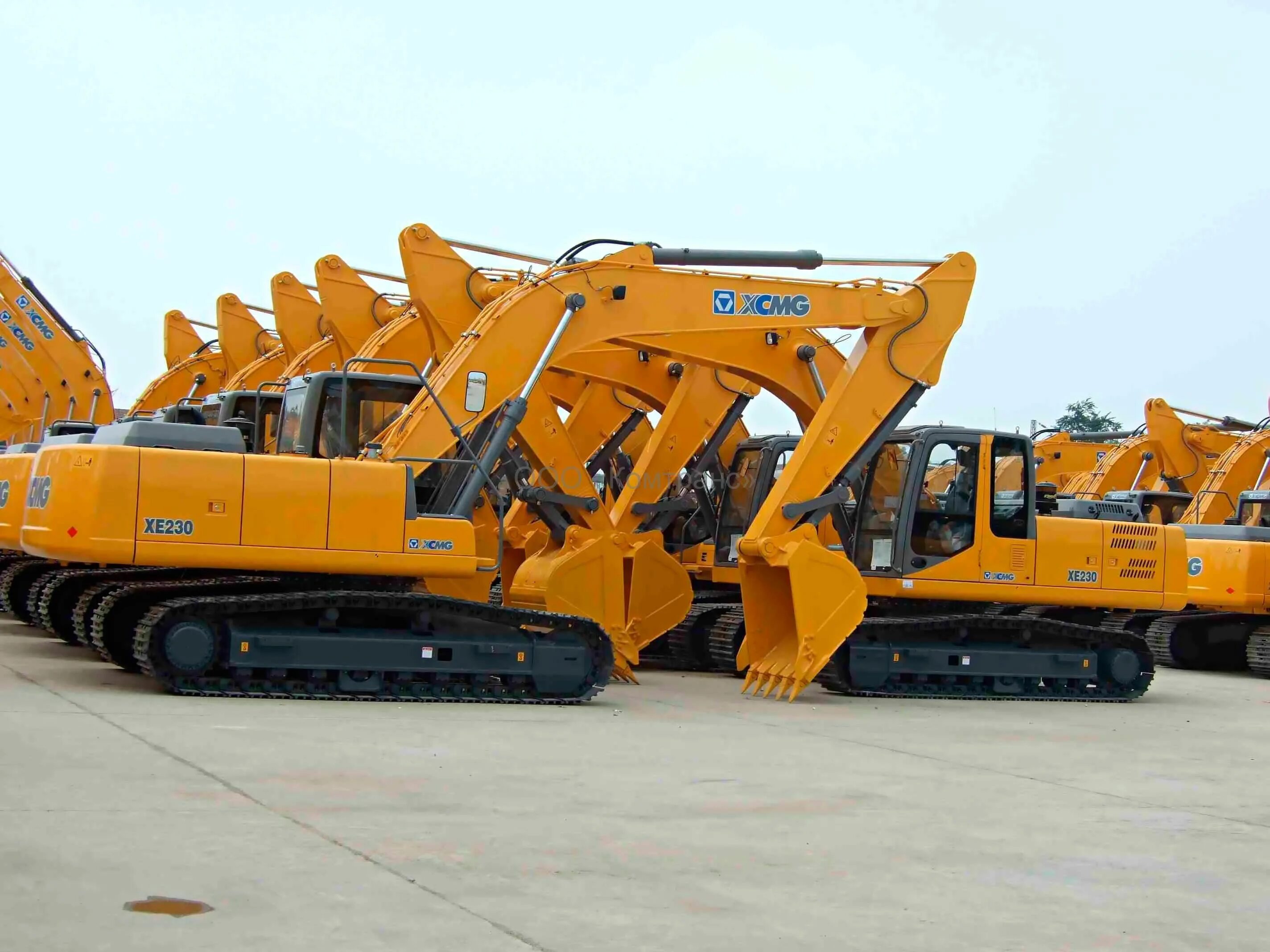 XCMG xe235c. XCMG xe215c. Экскаватор XCMG xe235c. Экскаватор xe215c.