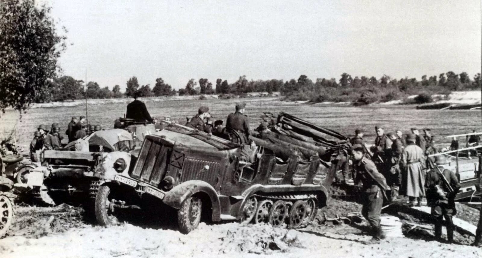 Бои в излучине дона 1942. Кубанские пластуны в годы великой отечественной войны. Немецкая бочка. Пехотная дивизия вермахта. Моторизованная дивизия великая германия.