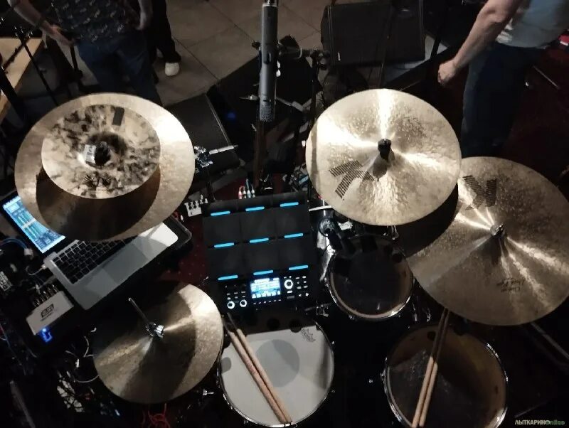 петр главатских. класс ударных инструментов. мастер класс на ударных инструментах. гедике. венгеровский преподаватель ударных инструментов.