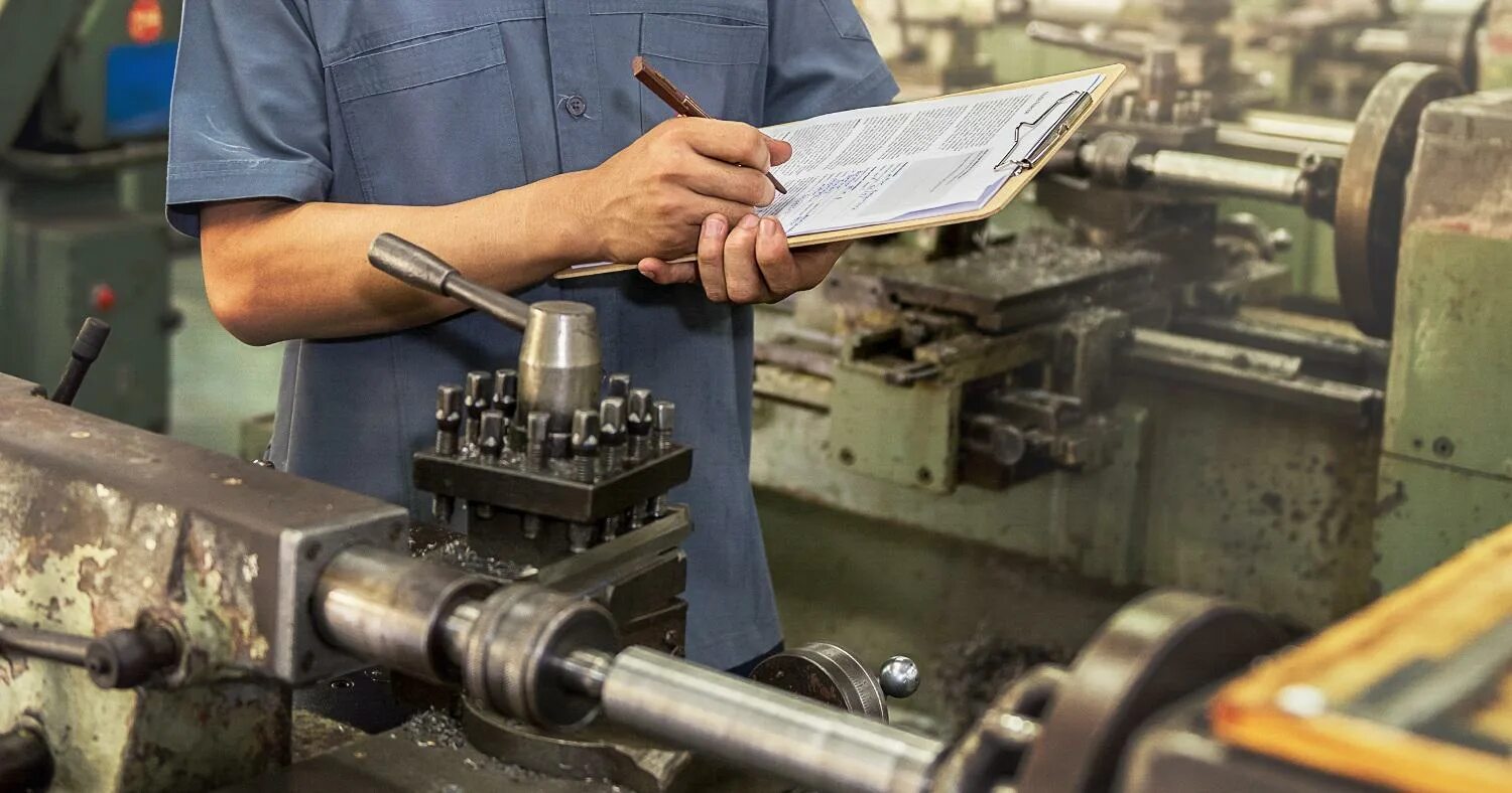 Вакансии отк спб. Штамп отк. Знак отк. Контролер отк на заводе. Контролер отдела технического контроля.