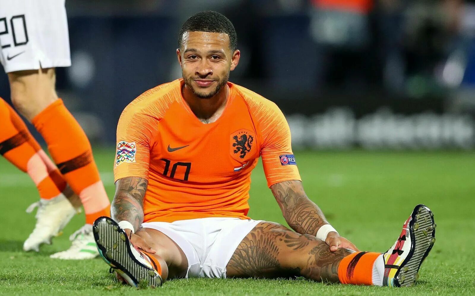 мемфис депай. депай футболист. мемфис депай футболист барселона. мемфис депай 2021. депай футболист.