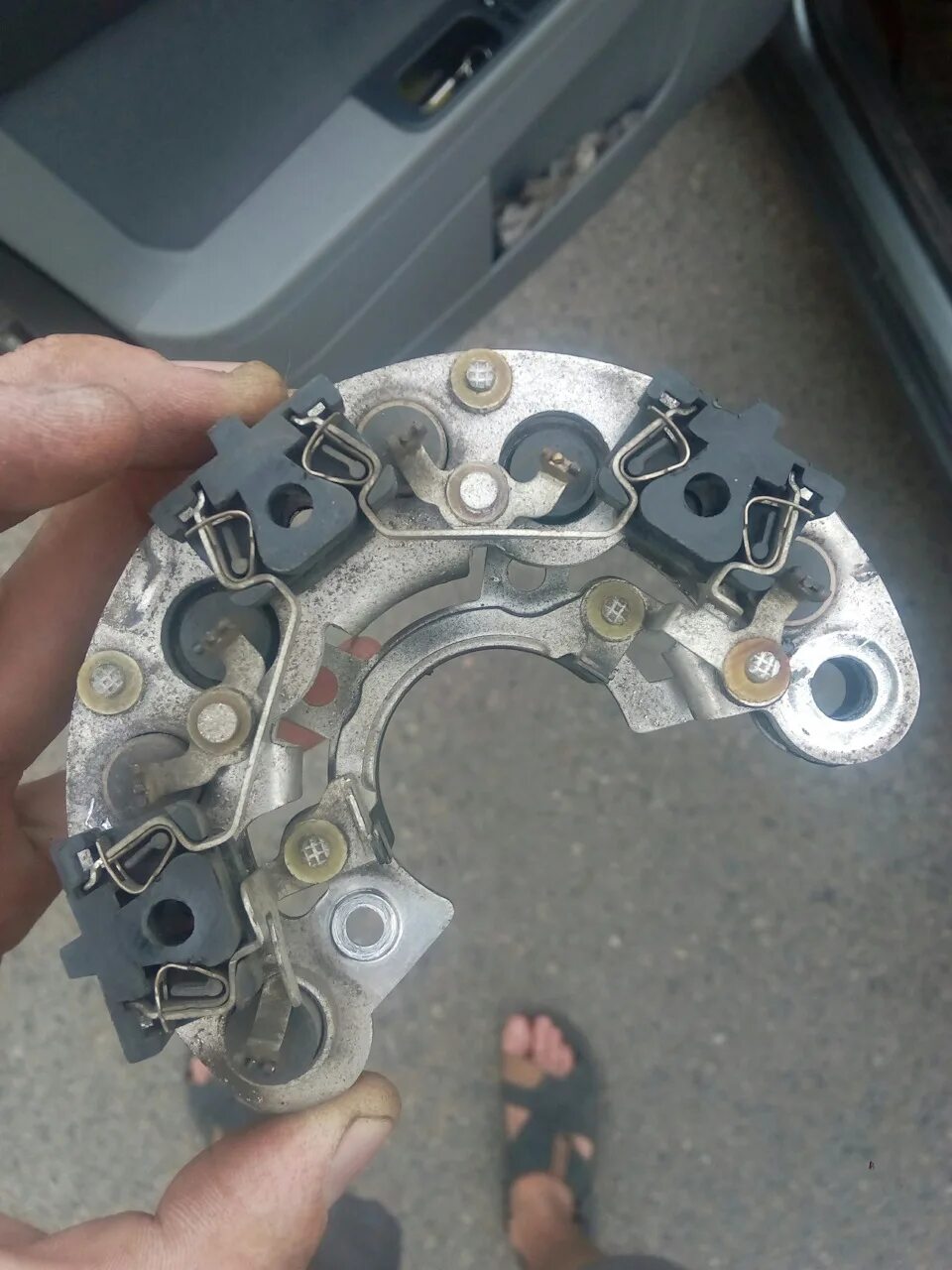 Диодный мост генератора ваз 2110. Диодный мост генератора ваз 2115. Диодный мост генератора ваз 2114. Замена диодов генератора. Диодный мост ваз 2170.