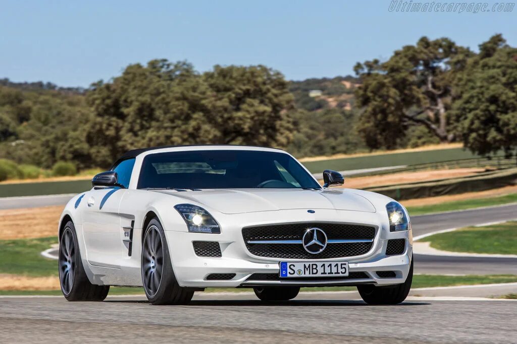 Mercedes Benz SLS AMG, 2014. Выпускавшийся в период с 2010 по 2014 год SLS AMG о