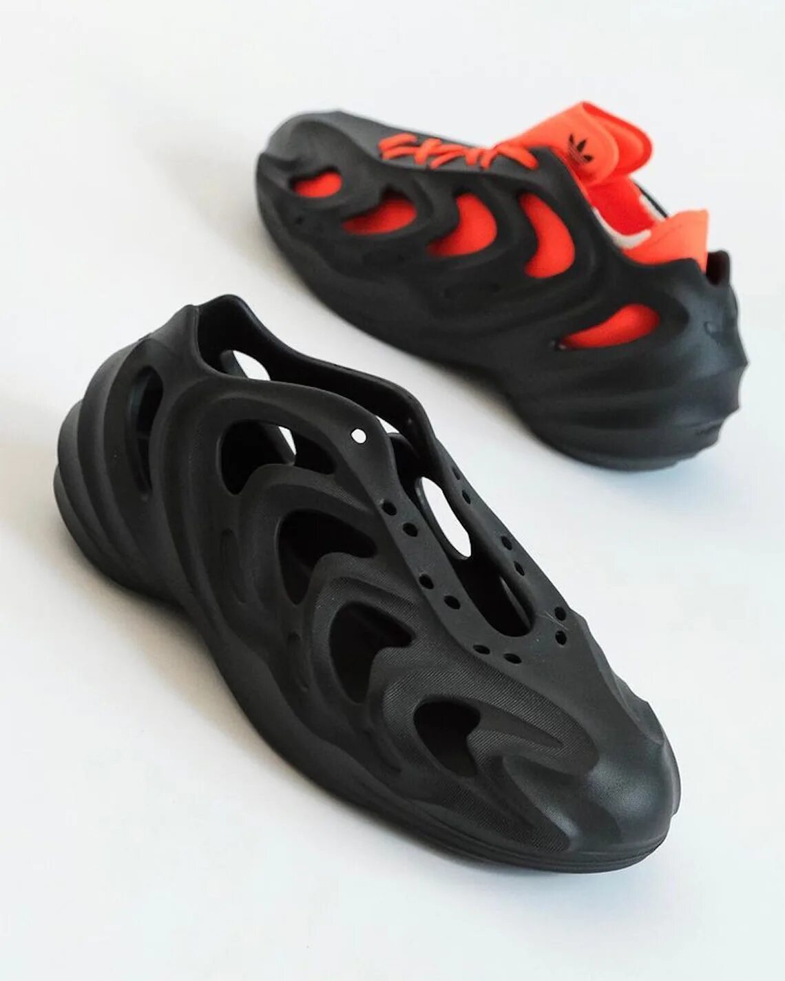 Adidas adifom q neptune. Adifoam q. Адидас adifom q. Adidas originals adifom q. Adidas cardiff кроссовки.