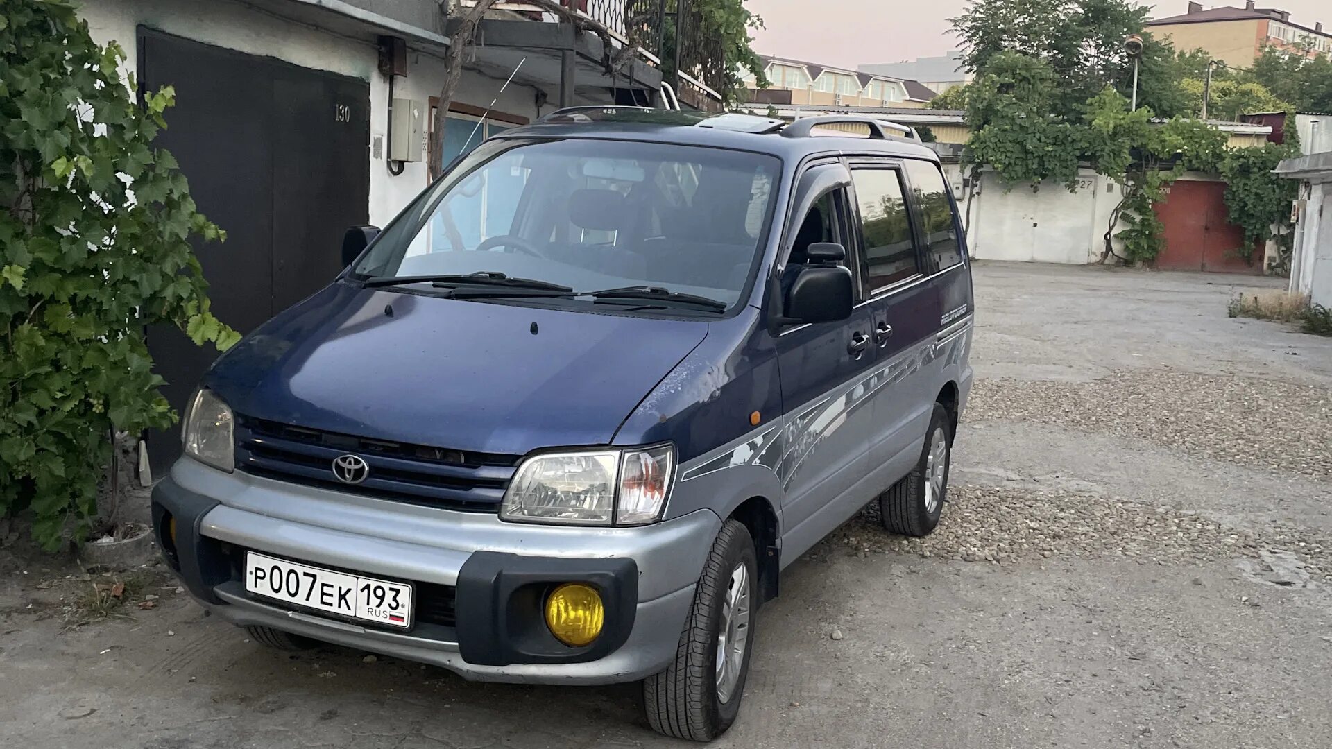 Тойота Ноах драйв 2. Тойота Таун айс. Таун Ноах машина. Toyota Lite Ace Noah, Town Ace Noah 2008. Айс полностью