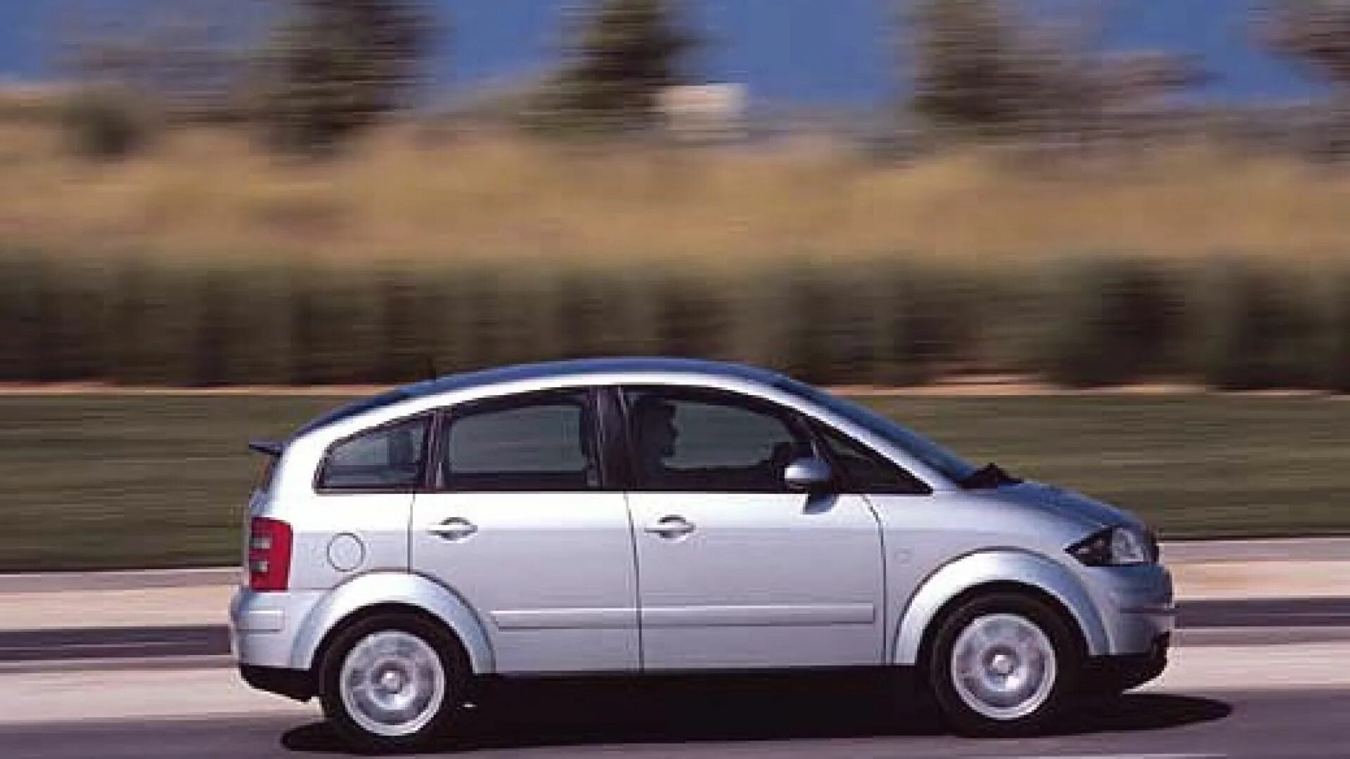 Ауди а2 хэтчбек. Audi a2 2005. 2 tdi. Audi a2 1. 4 1999.