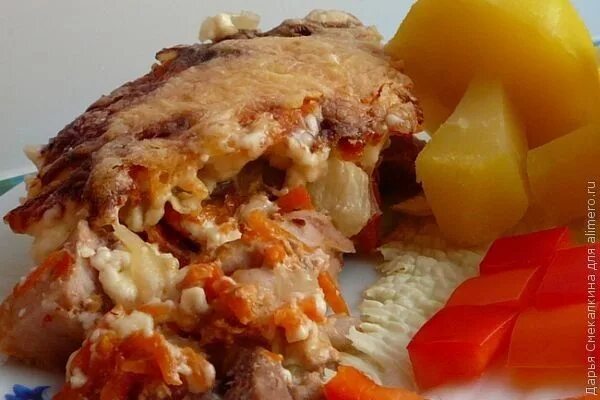 Мясо по чешски. Мясо по чешски. Мясо по чешски с корейской морковкой. Мясо по чешски. Мясо по чешски с фаршем рецепт.