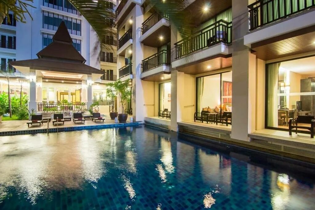 Паттайя наклуа отели. Отель garden cliff resort & spa. Hotel j residence паттайя. Лучшие отели паттайи 3 звезды. Цитрус гранд отель паттайя.