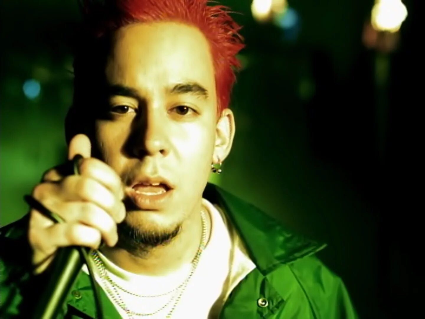 Linkin park one step close. Линкин парк майк шинода. майк шинода one step closer. честер беннингтон one step closer. linkin park 2001.