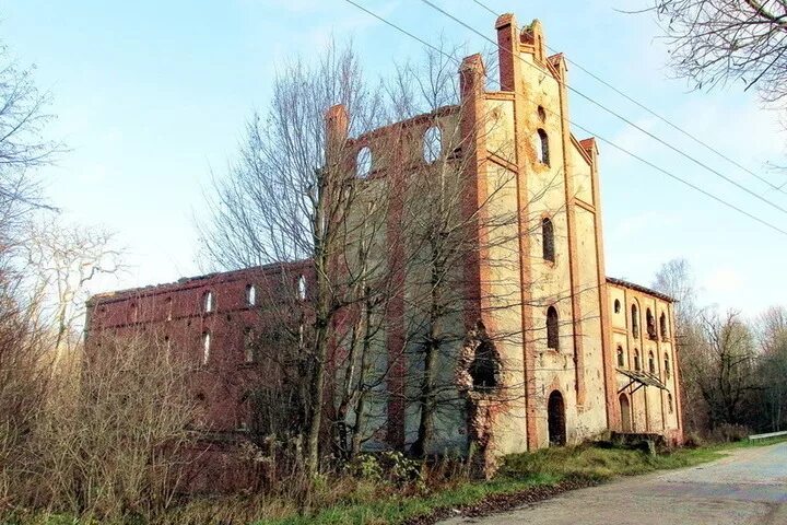 Корнево калининградская. Посёлок Корнево Калининградская область. Мельница в Корнево. Калининград поселок Корнево. Мельница Цинтена в Калининградской области.