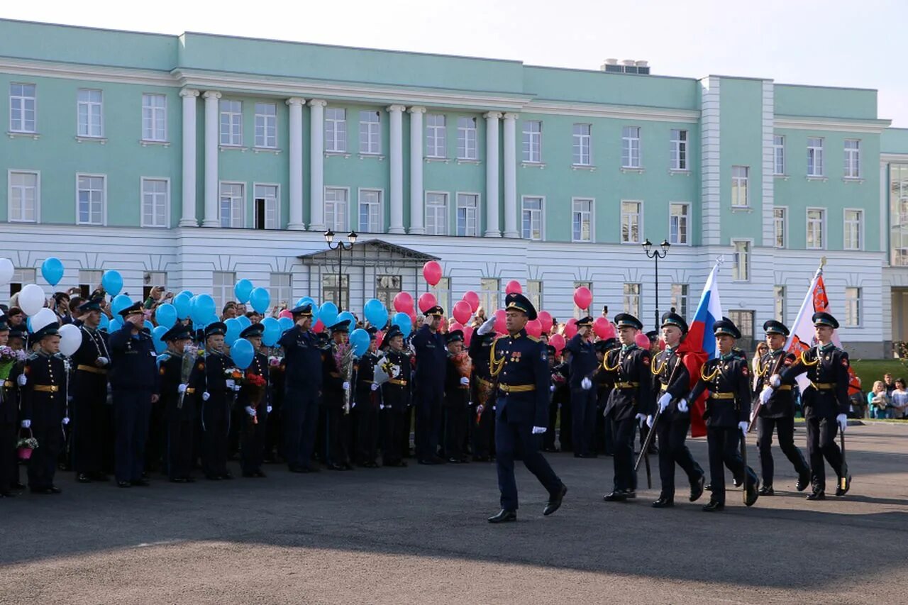 Петрозаводск училище ПКУ. Президентское кадетское училище Петрозаводск. Петрозаводский президентский кадетский корпус. Военное училище Петрозаводск.