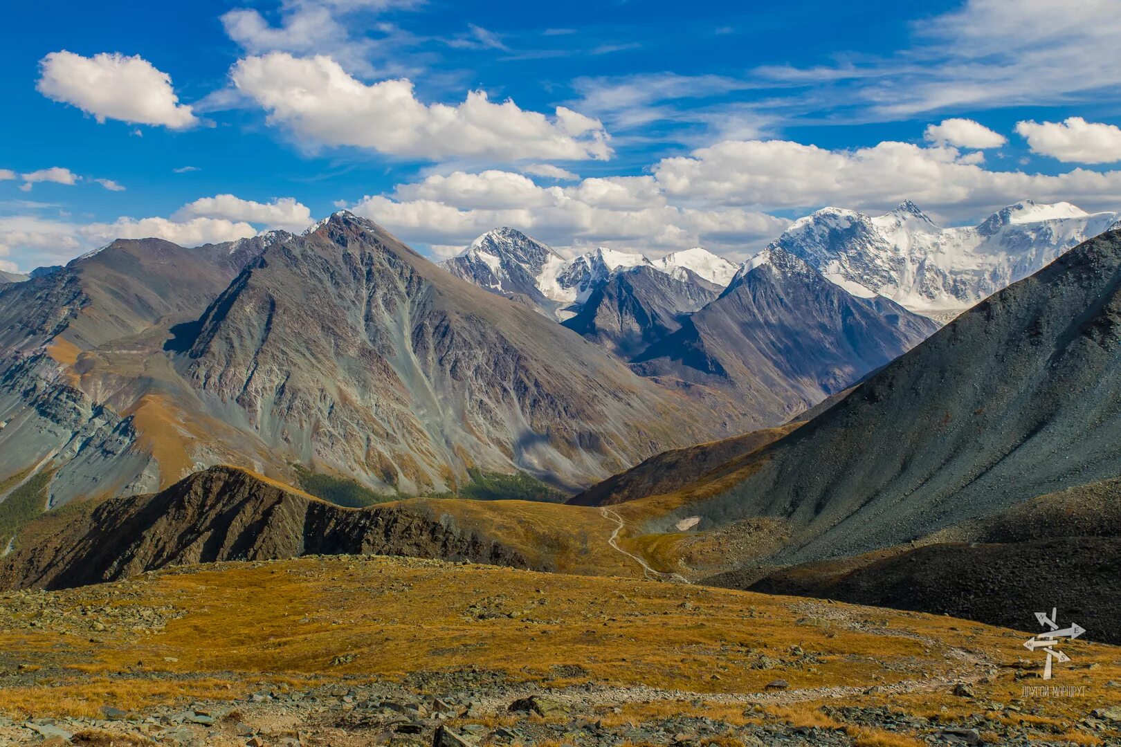 Белуха горный Алтай. Гора Белуха, горный Алтай. Гора Белуха, Катунский хребет горного Алтая.. Высота горы Белуха Алтайский край.