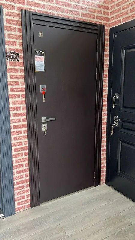 дверное дело. двери дело в том что. дверное дело.