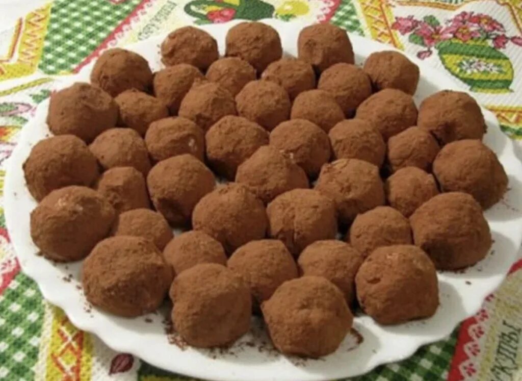 домашнее мороженое в формочках. шейк милк милкшейк. мороженое с шоколадом. трюфели из детской смеси малютка. мороженое в домашних условиях.