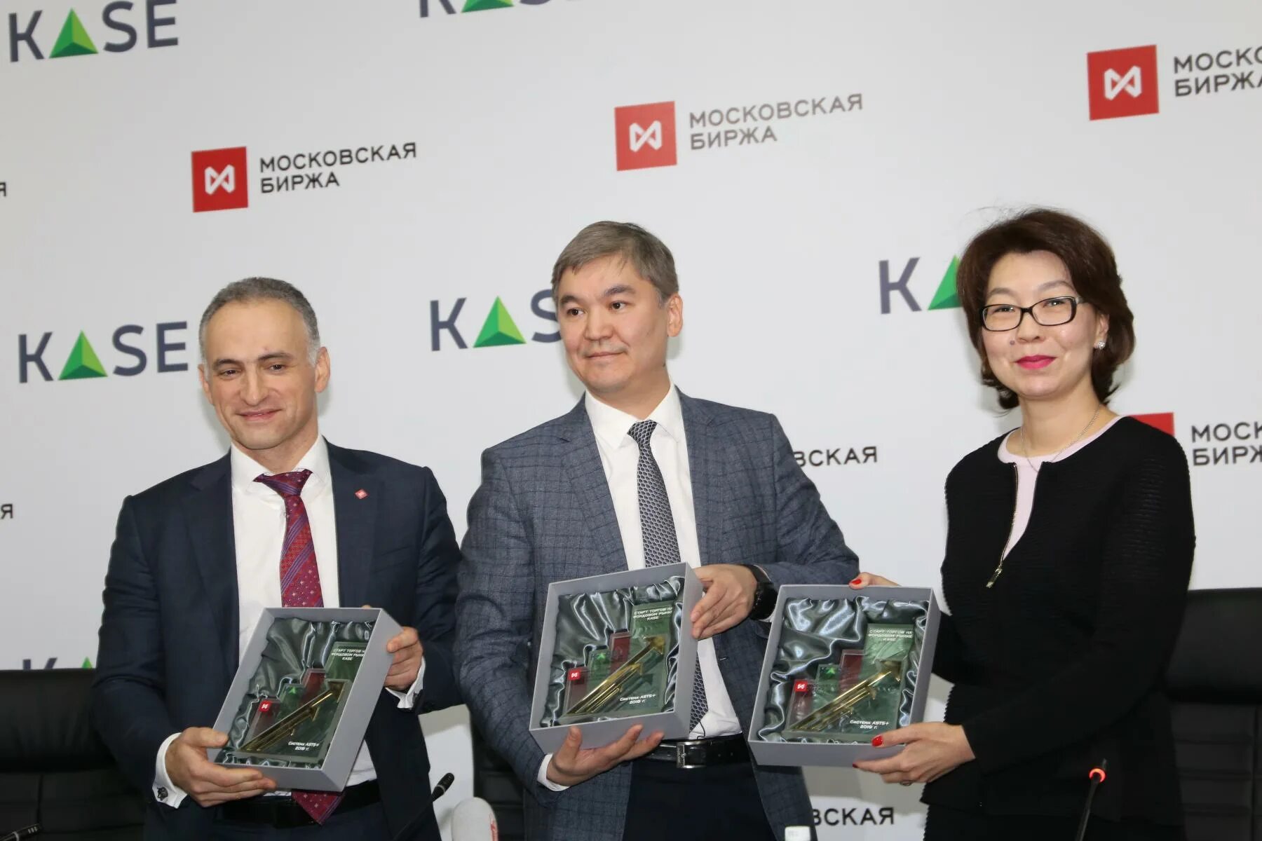 Kase биржа. Казахстан биржа. Kase казахстанская. Казахстан фондовая биржа. Kase казахстанская.