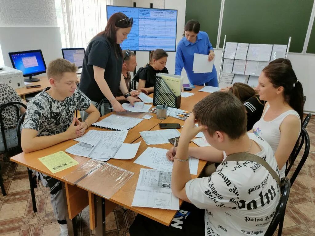 Среднее образование это. Усть Лабинский педагогический колледж. Учеба в педагогическом колледже. Лабинский социальный колледж