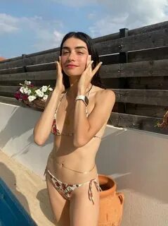 Hazar Ergüçlü'den şaşırtan itiraflar: Çok az insanla görüşüyorum.