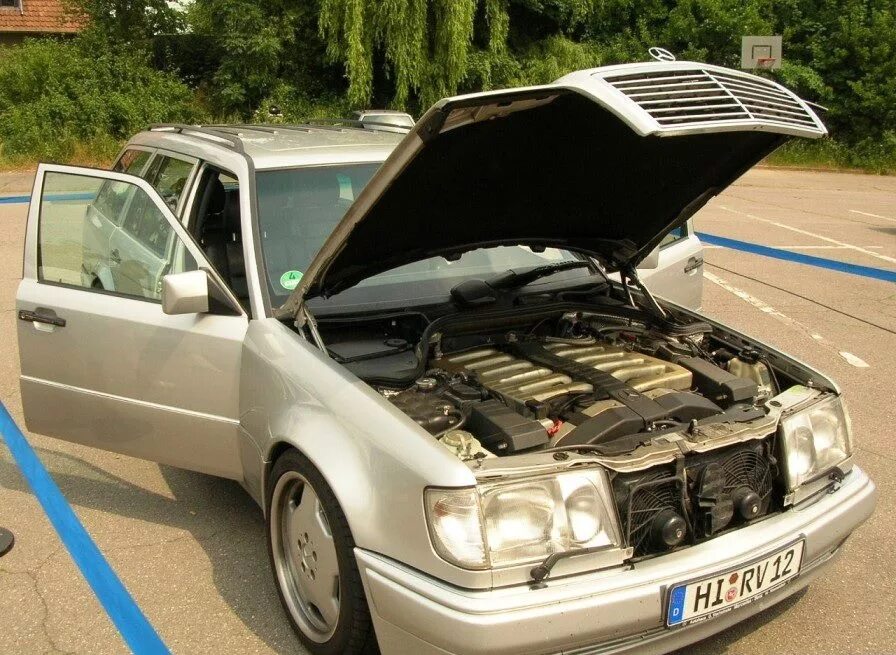 3. Мерседес 124 brabus 7. 3. 3. 3 brabus.