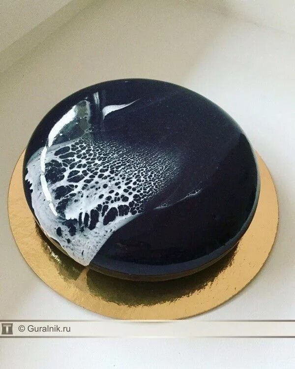 Черный муссовый торт. Глянцевый торт. Зеркальный торт. Муссовый торт с черной глазурью.