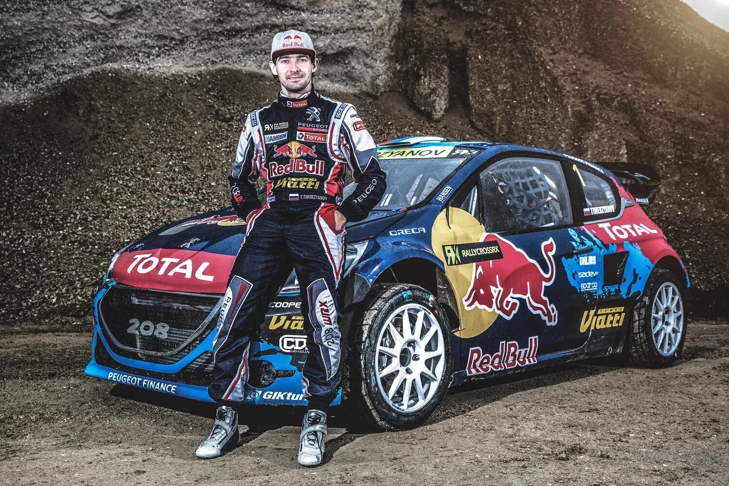 Audi sport dtm livery. Автогонщик 4 буквы. Автогонщик 4 буквы. Фиттипальди владислав владимирович. Автогонщик феттель.