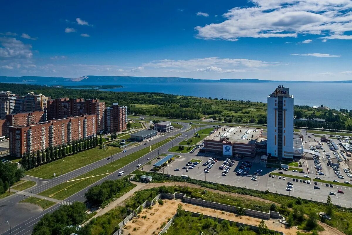 Сколько людей в тольятти. Тольятти Самарская область. Тольятти город в России. Тольятти Автозаводской район. Город Тольятти Автозаводский район.