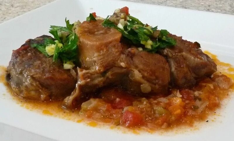 Оссо Букко. Мясо по итальянски горки. Pork Shank. Черногорс голонка. Говядина по английски