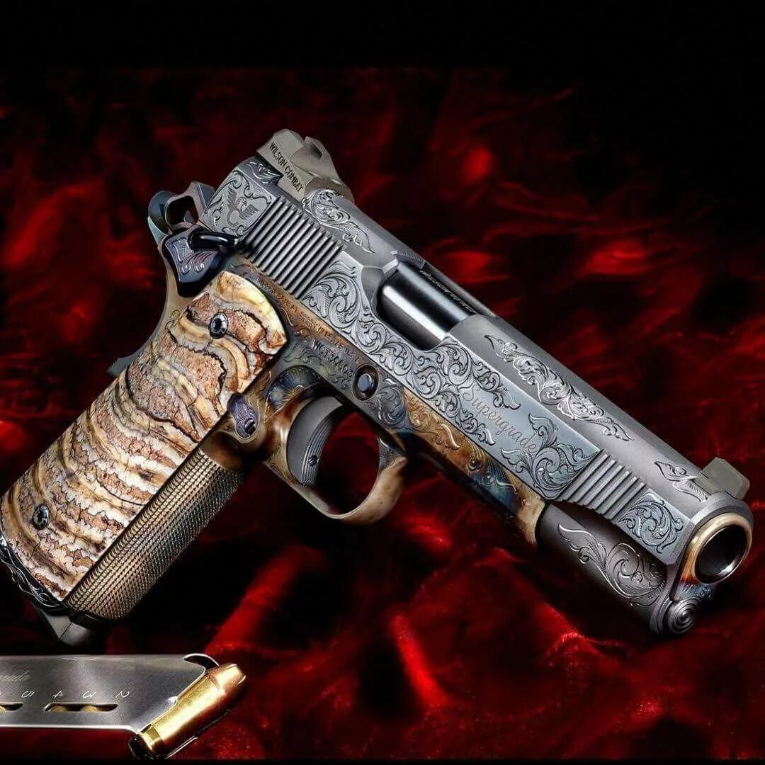 Combat guns. Colt 1911 Custom. Colt m1911 кастомный. Colt 1911 кастом. Кольт 1911 45 калибра кастом.