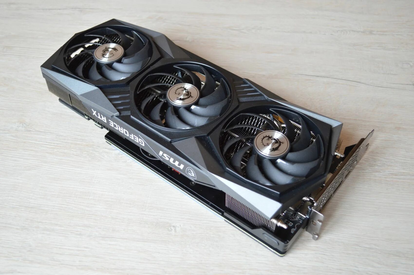 Msi rtx 3060 gaming x trio. RTX 3060 MSI. Видеокарта RTX 3060 ti. Видеокарта КTX 3060 MSI. MSI GTX RTX 3060.