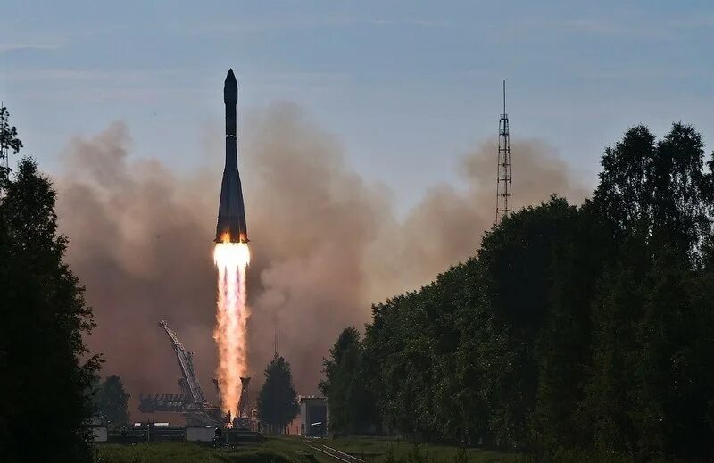 Замечена ракета. Космодром плесецк. ракета рокот плесецк. космодром плесецк стартовая площадка. космос 3м плесецк старт комплекс.