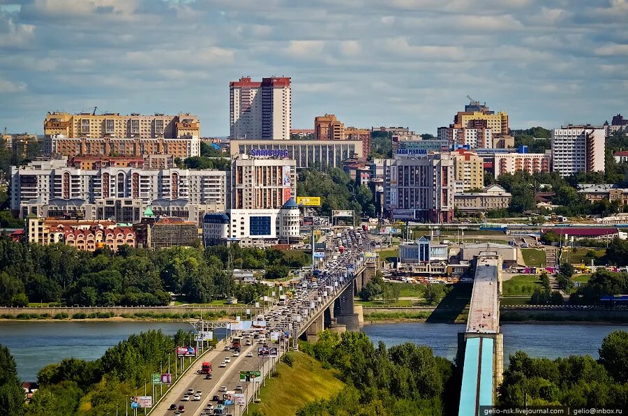 Сколько есть в новосибирске. Панорама улиц Новосибирск. Новосибирск свысока. Панорамный вид Новосибирск. Красивые панорамы города Новосибирск.