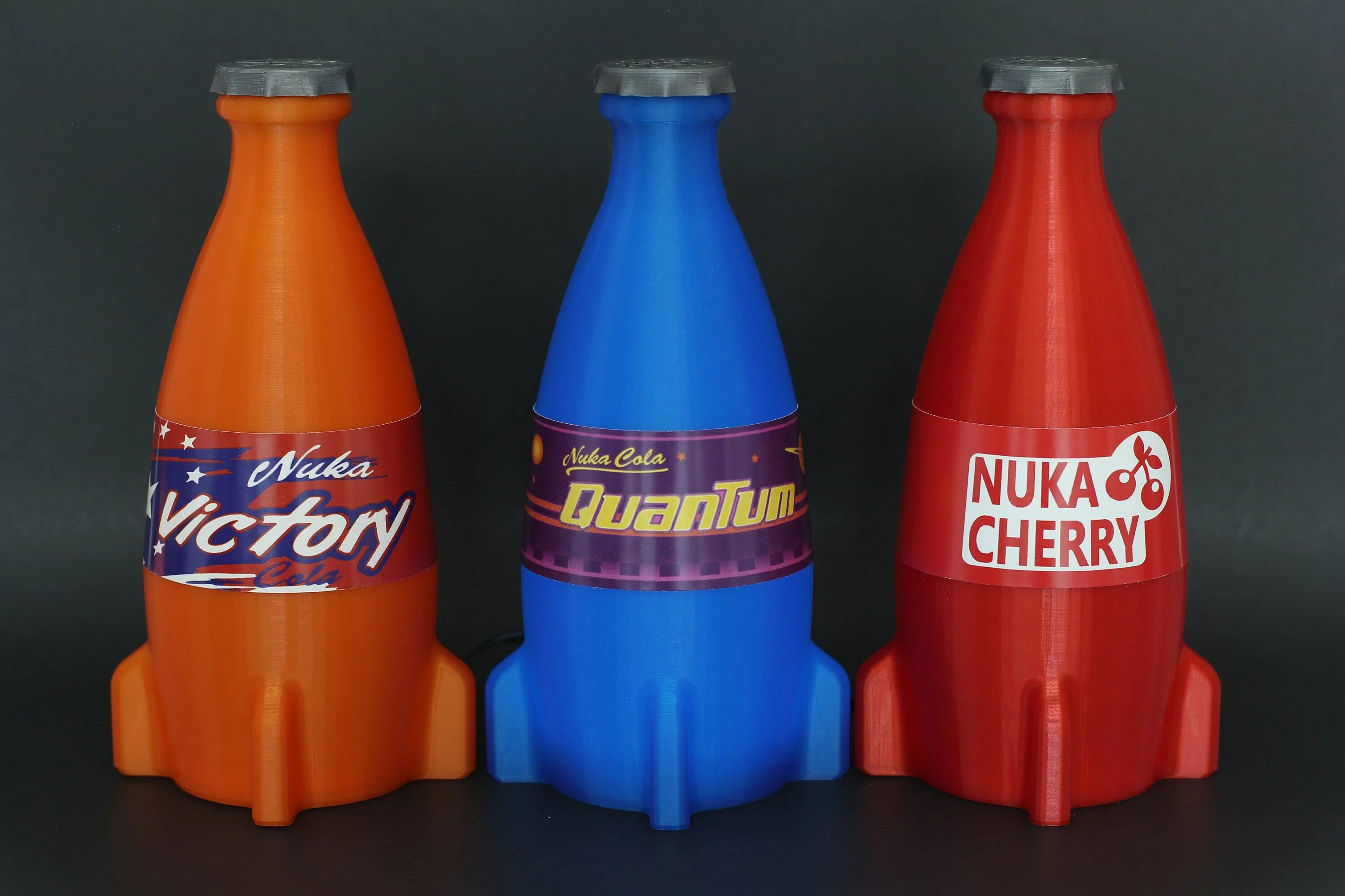 Бутылка ядер колы. Nuka cola fallout. бутылка nuka cola. fallout 4 nuka kola. нюка кола черри fallout.