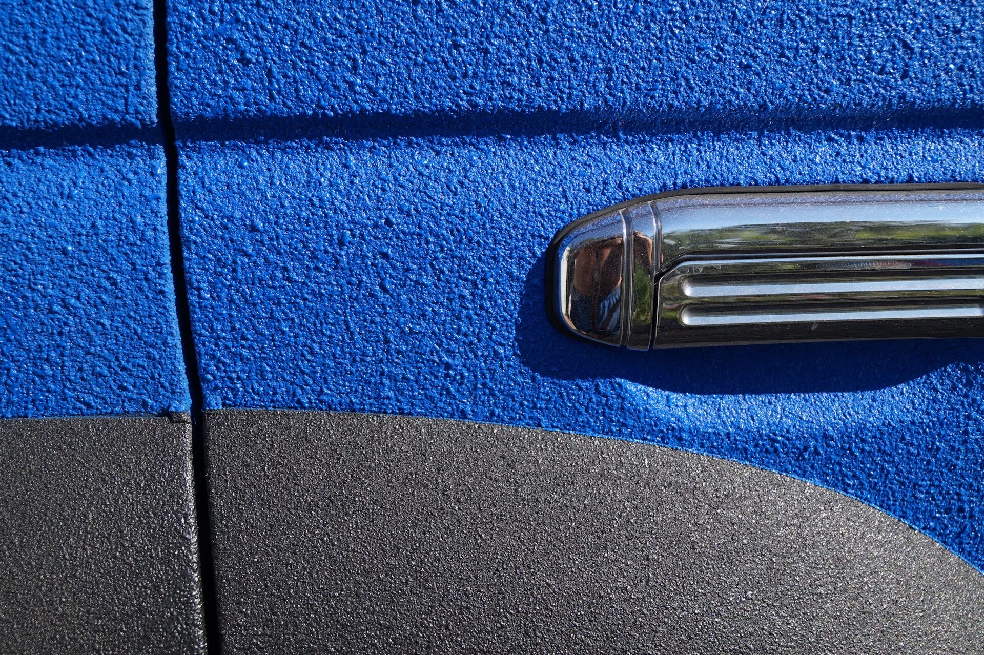 Синяя шагрень краска Раптор. Раптор синий металлик. Краска металлик Титан. Синий Раптор Митсубиси Паджеро 2.