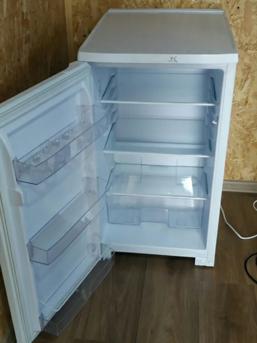 Бирюса производитель страна. Холодильник Бирюса 109 белый. Холодильник Бирюса 109 однокамерный. Холодильник Бирюса б-109. Бирюса холодильник Бирюса 109.