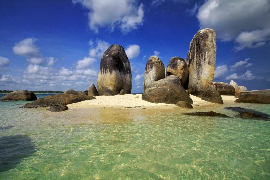 Остров западная страна. Бангка-Белитунг. Белитунг. Belitung. Travel Indonesia Bangka Island.