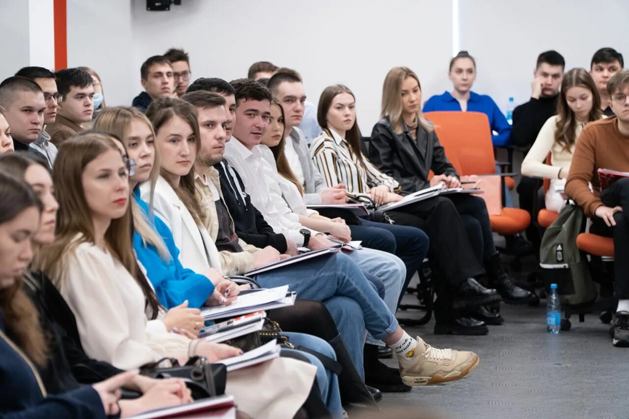 Молодежное предпринимательство. Молодые предприниматели. Бизнес образование. Молодежь.