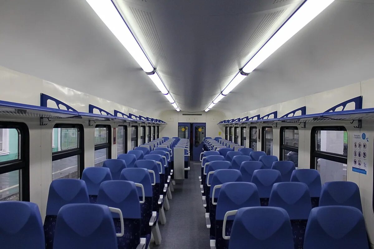 Электропоезд ереван гюмри. Электричка экспресс отдых. Платформа отдых жуковский. Электричка экспресс отдых. Эд4м-500 салон.