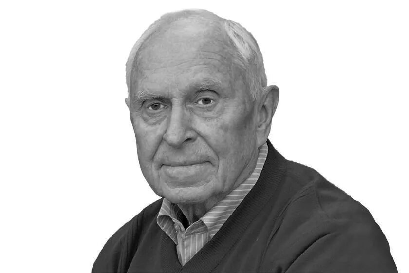 михаилом бобровым