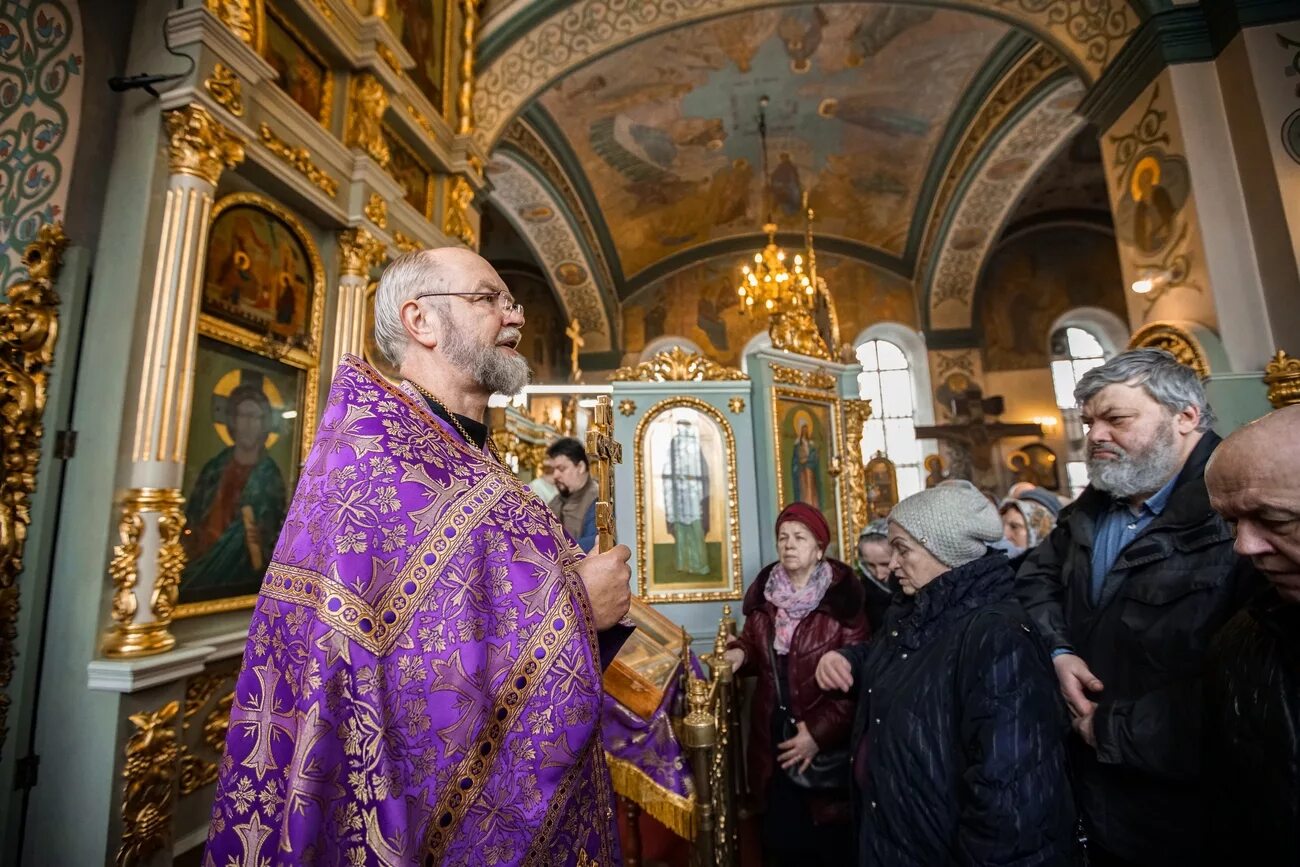 Расписание служб параскева пятница. Храм великомученицы Параскевы пятницы в Качалове. Храм Параскевы пятницы в Бутово. Храм Параскевы пятницы в Бутово расписание богослужений. Храм Параскевы пятницы в Качалове священники.