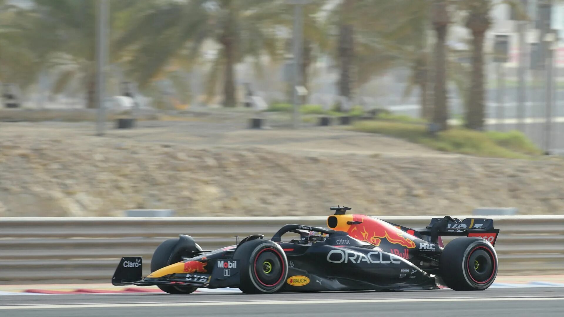 Mclaren honda 2017. Паддок формулы 1. Формула 1 перед стартом. Тесты © formula 1. Гран при ф1 2022.