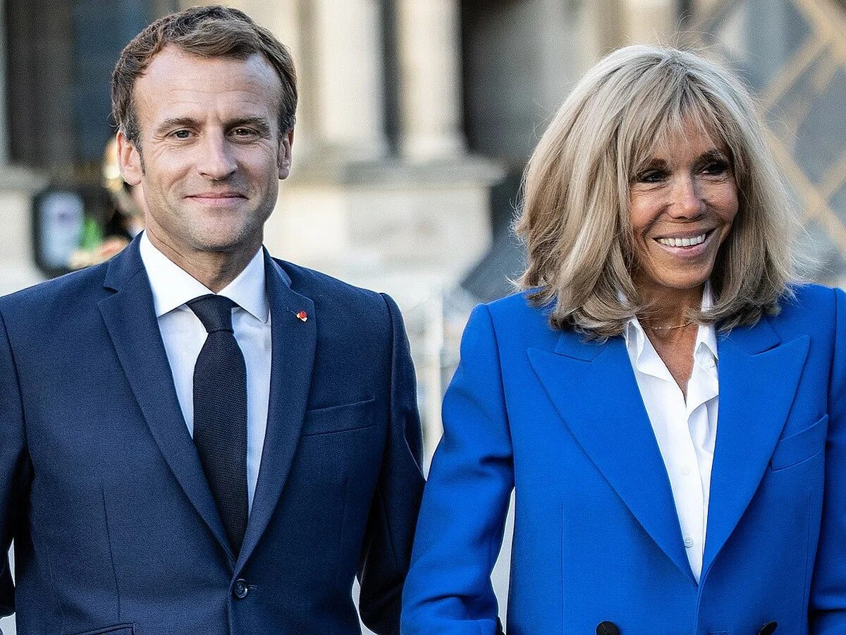 Обращение макрона сегодня во сколько. Франции Брижит Макрон. Бриджит Макрон 2022. Жена президента Франции Брижит Макрон.
