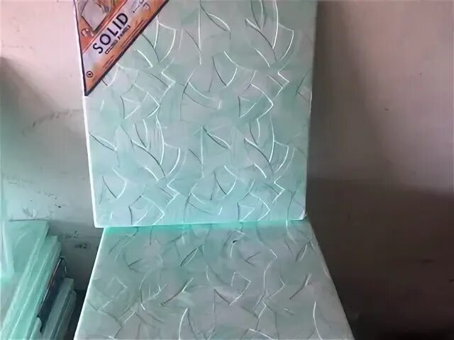 В упаковке по 4 плитки