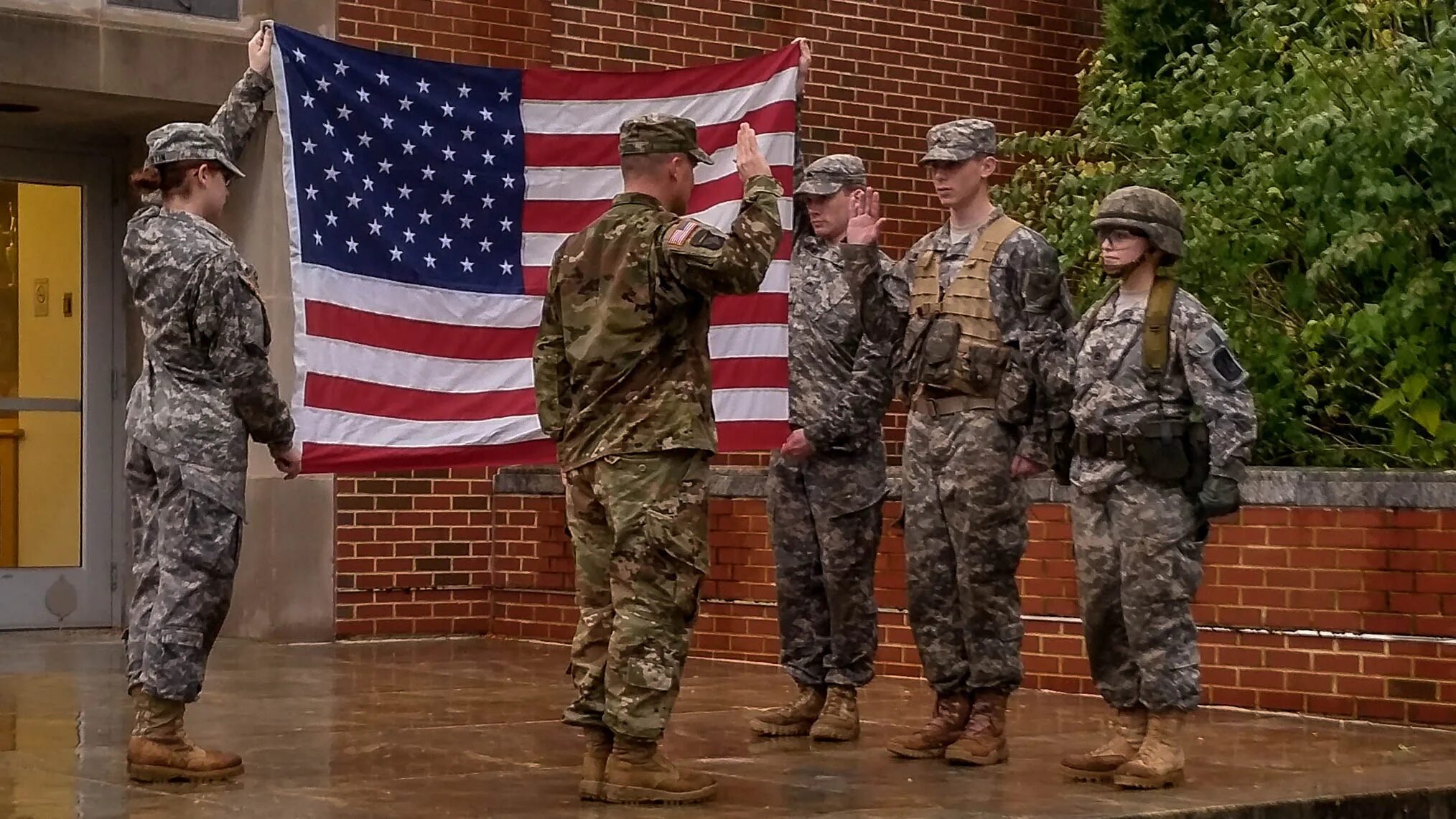 Army rotc contact. Army reserve officers training corps. army rotc. военное образование в сша.