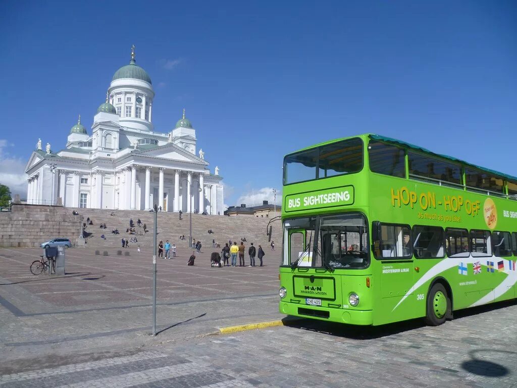 Автобусные туры из петербурга в новгород. Автобус Питер Хельсинки. Экскурсионный туризм Финляндия. Автобусная экскурсия. Экскурсия на автобусе.