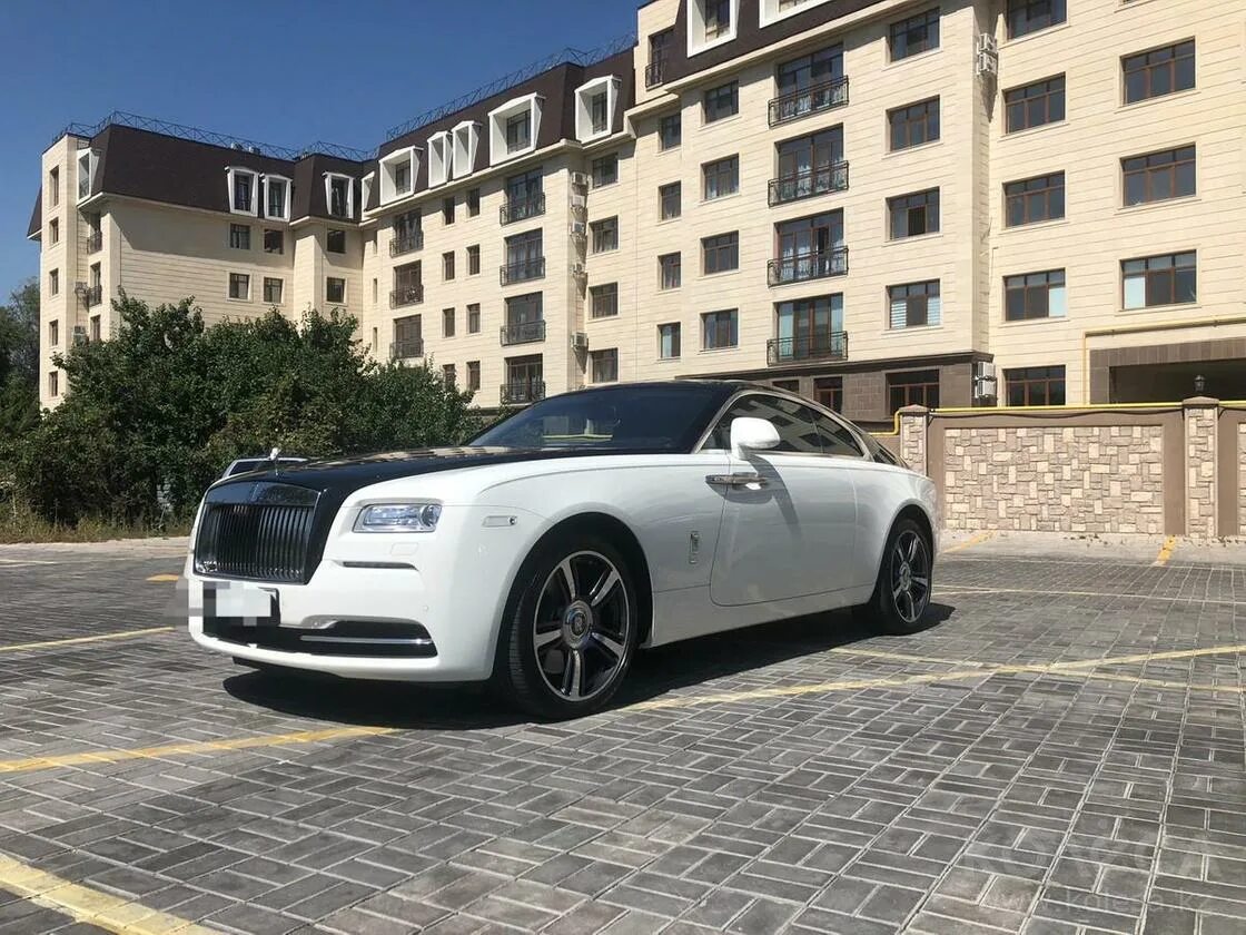Rolls royce wraith белый. Almaty бентли. Бентли 06 регион. Дорогие машины казахстане. Дорогие машины казахстане.