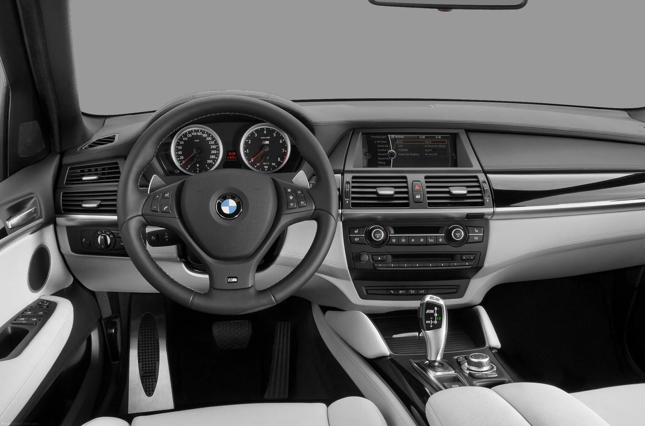 Bmw x5 комплектации. BMW x5 m5 2012. BMW x5m 2011. BMW x5m 2013. BMW x5 e90.