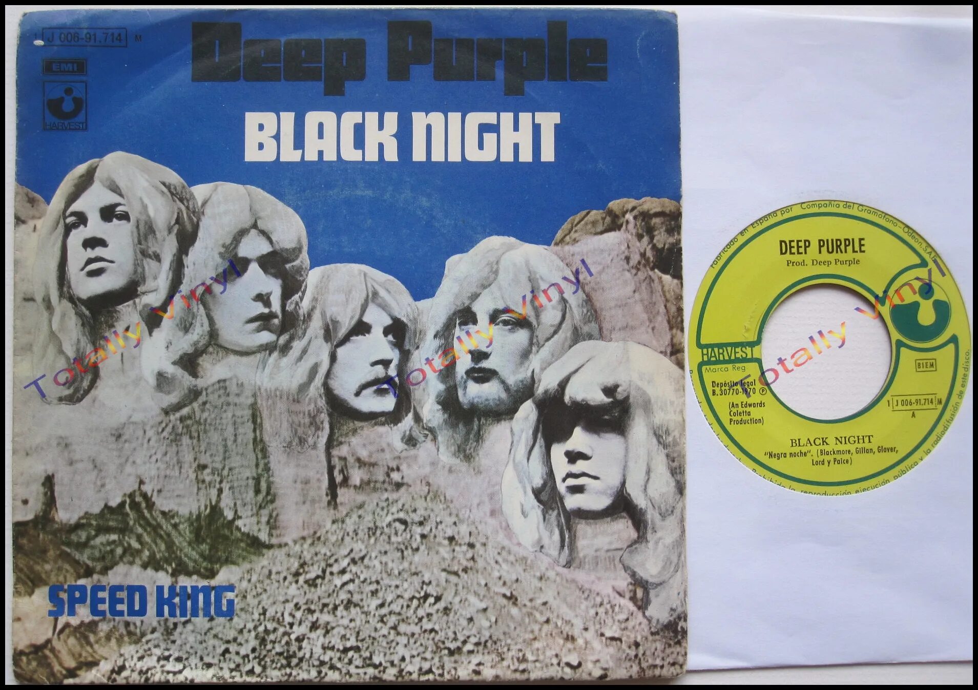 Deep purple black night 1970. Deep purple 1971. Deep purple in rock кассета. Deep purple black night обложка. Deep purple deep purple 1969 cover.