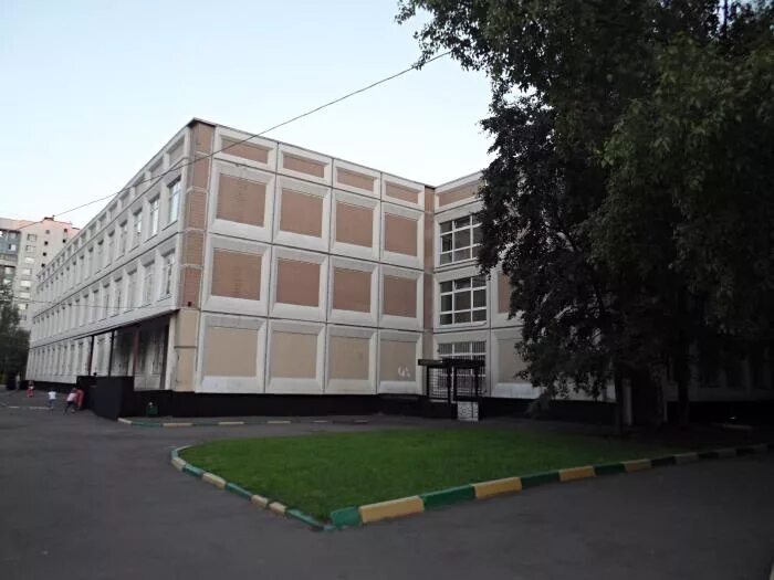 Школа классика москва. Школа 2116 москва. Столичная 8 зеленодольск. Гбоу школа 2116 зябликово. Школа 985.