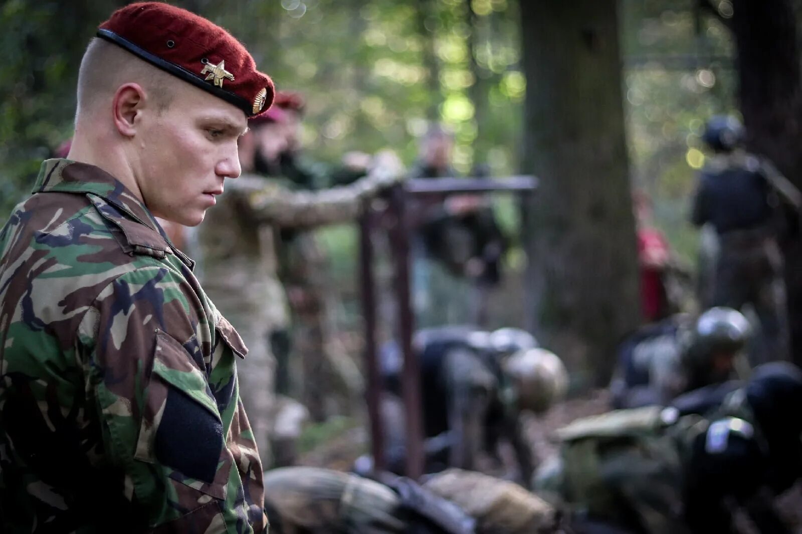 берет краповый берет. генерал краповых беретов. краповый берет список. спецназ краповый берет. берет военный.
