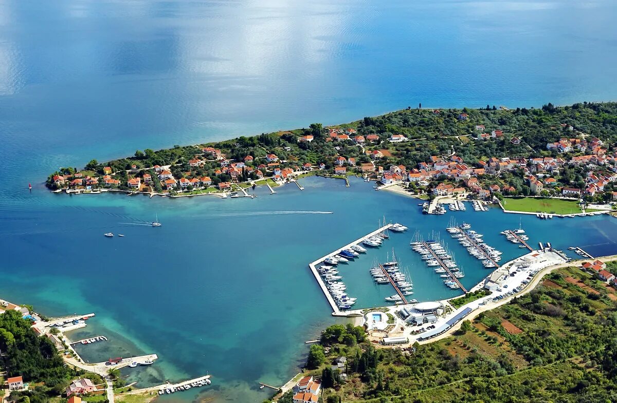 Marina Velaluca Croatia. Marina islands