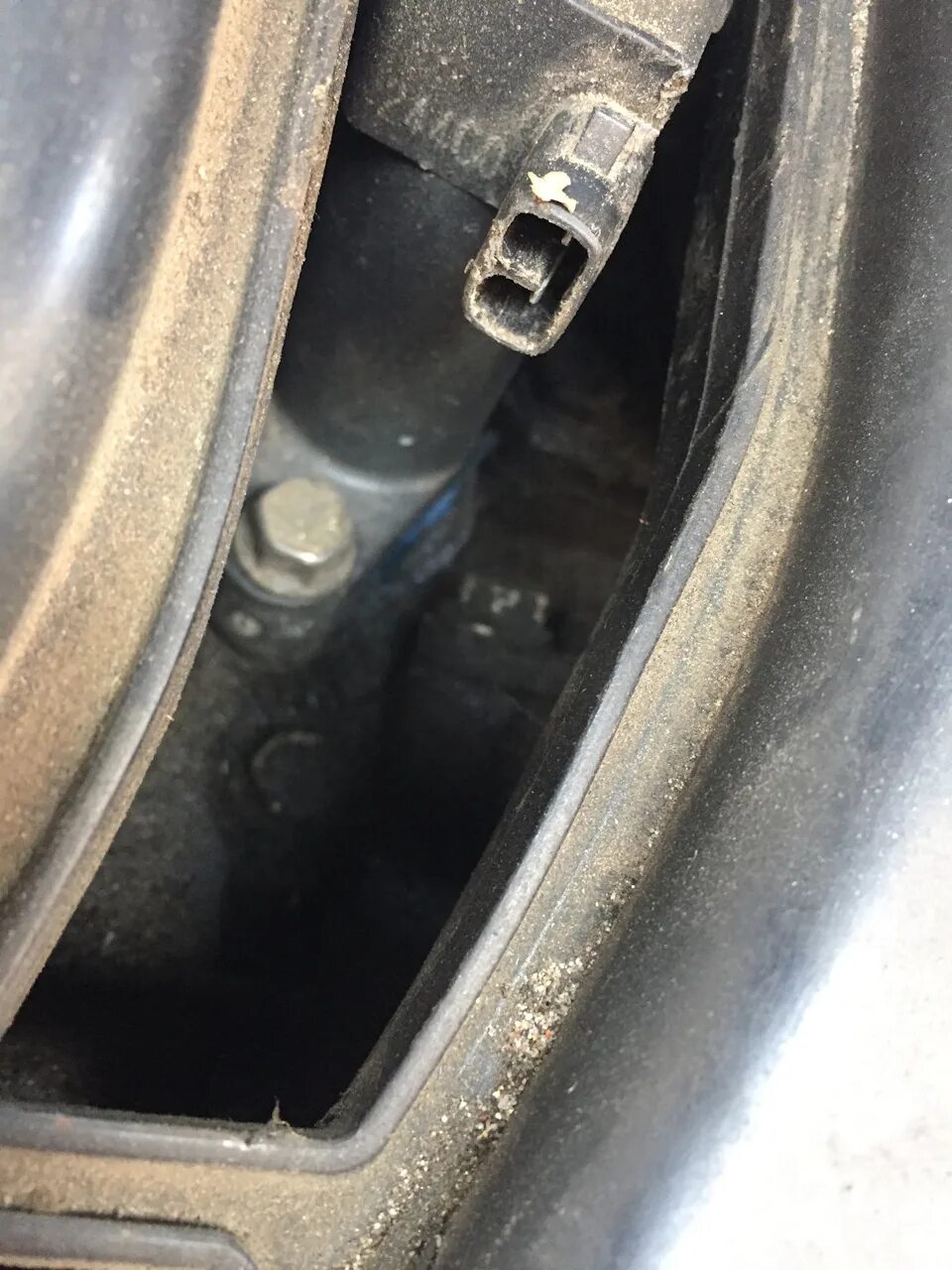 Замена датчика распредвала Рено Меган 2 - Renault Megane II, 1,6 л, 2006 года св